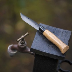 Couteau opinel personnalisable avec manche en chêne Orion